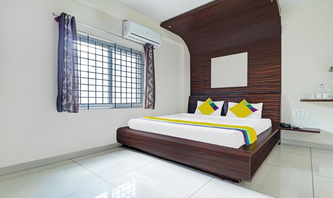 Itsy Hotels Colors Stay Chikmagalūr Εξωτερικό φωτογραφία